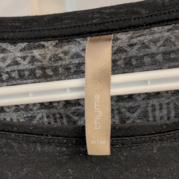 Black nursing top - Picture 2 of 3